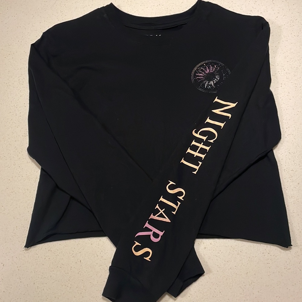 Cropped Long Sleeve Tee